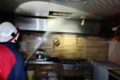 Özalp'ta iş yeri yangını