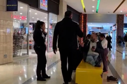 Bursa'da ilginç manzara! AVM'yi evine çevirdi