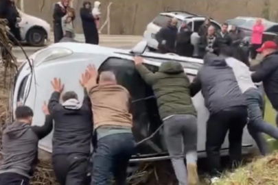 Bursa'daki feci kazada araç yoldan çıkıp takla attı!