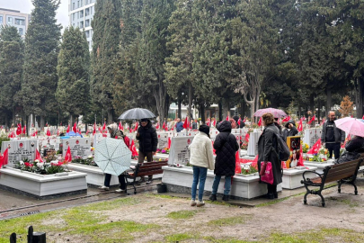 Edirnekapı Şehitliği'nde hüzünlü bayram