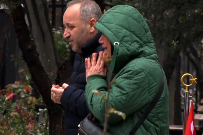 En acı bayram, Edirnekapı Şehitliği'nde gözyaşlarını tutamadı