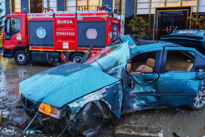 İnegöl yolunda feci son! 20 yaşındaki genç yaşamını yitirdi