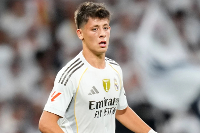 Real Madrid efsanesi Guti, Arda Güler'e övgüler yağdırdı: "Futbolda her şeyi yapabilir"