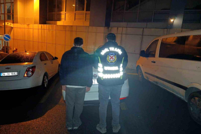 Avcılar'da trafikte takip ettiği sürücüye tehditler savuran şahıs yakalandı