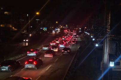 Bursa trafiğinde bayram dönüşü yoğunluğu!