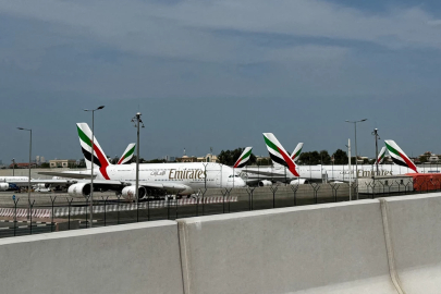 Füzeler havada, uçaklar pistte! Orta Doğu'da tehlikeli görev