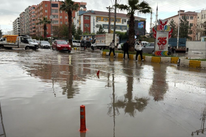 Kızıltepe'de sağanak etkili oldu