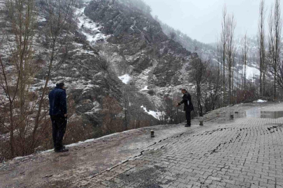 Şırnak'ta sağanak nedeniyle köyün bir bölümü çöktü evler boşaltıldı