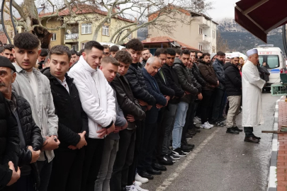 Bir gün önce sözlenmişlerdi! Yan yana defnedildiler...