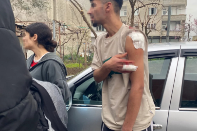 Bursa'da kız meselesi kanlı bitti! Ekmek bıçağıyla saldırı...