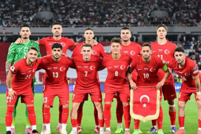 Milli Takıma Romanya maçı öncesi şok! Yıldız isim sakatlandı...