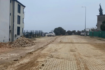 Bursa'da mahalleli bu yol için çözüm bekliyor!