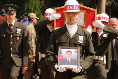 25 yaşındaki şehit Hatay'da son yolculuğuna uğurlandı