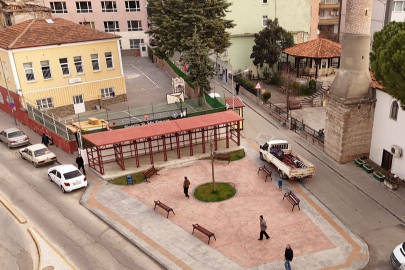 Samsun'da ayakkabı boyacıları için modern lostra alanı inşa ediliyor