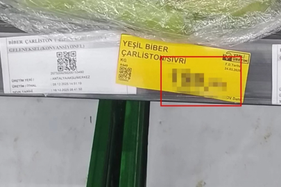 Zincir markette satışa sunulan biberin fiyatını görenler gözlerine inanamadı!