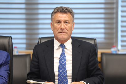 CHP BURSA MİLLETVEKİLİ ORHAN SARIBAL: “KAYNAK VAR, REFAH YOK. BÜTÇE FAİZE, 86 MİLYON YOKSULLUĞA SÜRÜKLENDİ”