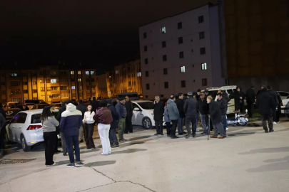 Mekke uçağını bekleyen umreciler şoka uğradı, soluğu karakolda aldılar