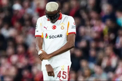 Victor Osimhen sahalara daha erken dönebilir! Özel koruyucu hazırlanacak