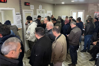 Yoğunluk sürüyor, mesaiye kalıp günde 900 üretiyorlar: 'Çok talep var'