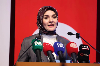 Bakan Göktaş: İnsan, dünyayı önce aile içinde tanır