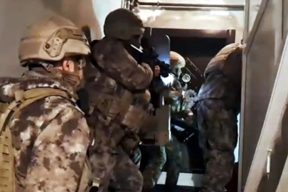 Bitlis'te uyuşturucu satıcılarına operasyon: 10 tutuklama