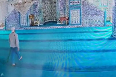 Bursa'da camide sopalı saldırı: Cezaevinden izinli çıkmış...