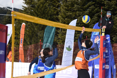 Bursa Uludağ'da voleybol heyecanı başladı!
