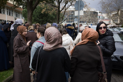 Yunan devletinin atadığı müftüleri protesto eden Batı Trakyalı Türklerin davası ertelendi