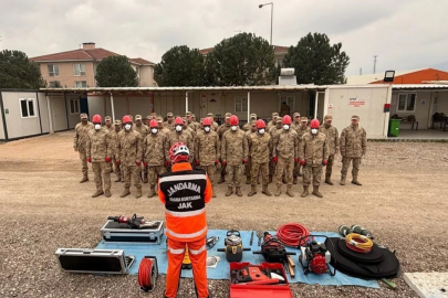 Bursa'da JAK timlerinden JÖH'e deprem eğitimi!