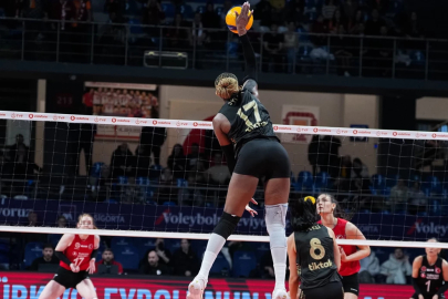 Galatasaray, THY'yi yenerek seride 1-0 öne geçti