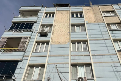 Binadan dökülen beton parçaları hastanelik etti