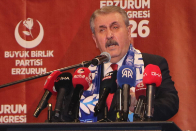 Destici: Türkiye, emperyal ajandanın veya haksız bir işgal stratejisinin 'cephe ülkesi' olmamalı