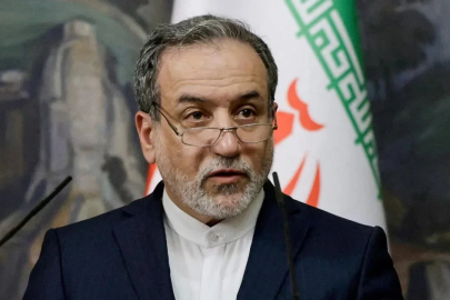 Arakçi'den bilimsel altyapıya yönelik saldırılara tepki