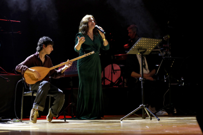 Serenad Bağcan ile 'Caz Pazarı’