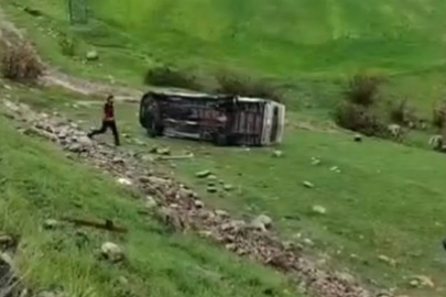 Şırnak'ta öğrenci servisi şarampole devrildi: 5 yaralı
