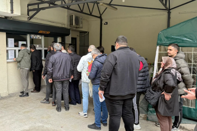 Bursa'da son gün yoğunluğu! Yenilemeyene ağır cezalar geliyor...