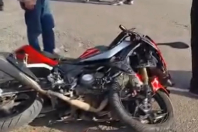 Otomobille çarpışan genç motosikletli hayatını kaybetti