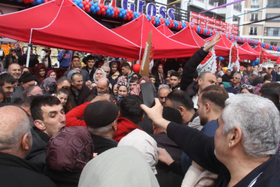 Ucuz televizyon için izdiham çıktı!