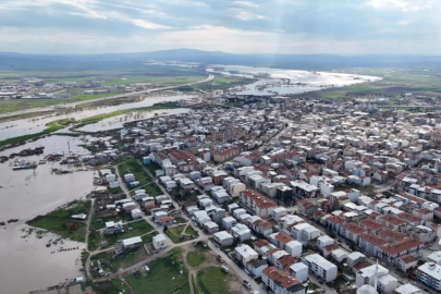 Bursa'yı sağanak vurdu, tarlalar göle döndü