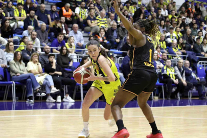 Fenerbahçe seride 2-0 öne geçti