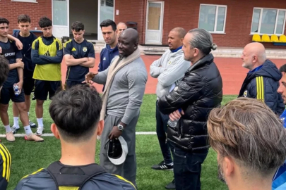 Stephen Appiah'tan Fenerbahçe'ye ziyaret