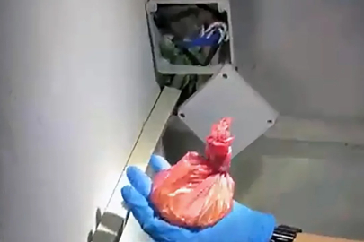 Yatağa bağımlı oğlu için biriktirdiği 1.8 milyon liraya göz diktiler!