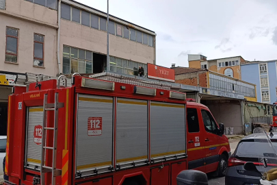 Bursa'da çatı çökünce metrelerce yükseklikten düştü!