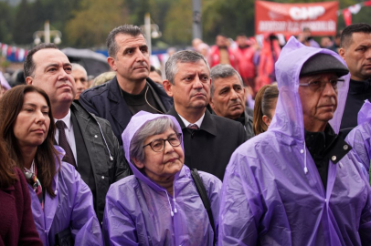 CHP Genel Başkanı Özel, Manisa'da toplu açılış törenine katıldı