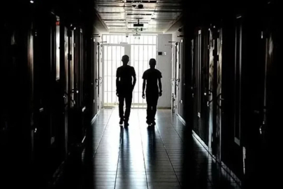 Çocuk suçlarında yeni model! Cezai ehliyet yaşı düşüyor, ailelere de ceza yağacak