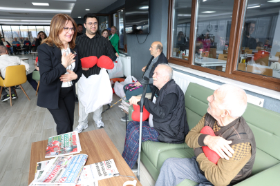 Nilüferli kadınlardan huzurevi sakinlerine gönül köprüsü