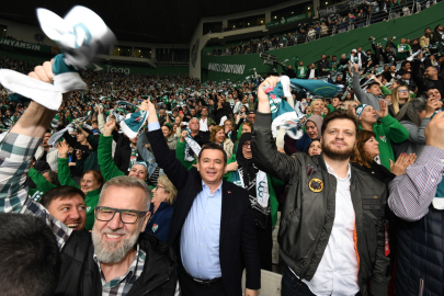 Osmangazi Belediyesi Bursaspor Sevdasını Sınırların Ötesine Taşıdı