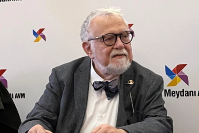 Bursa'da Celal Şengör izdihamı! Uzun kuyruklar oluştu...