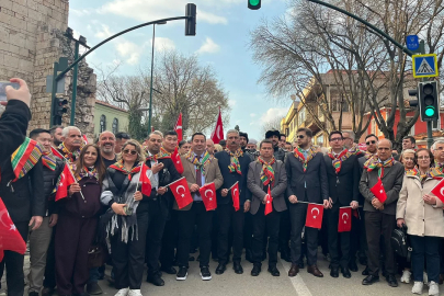 Bursa'da fetih coşkusu! 700'üncü yıl yürüyüşüne binler katıldı...