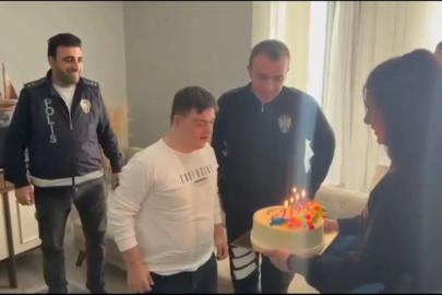 Çekmeköy'de Down sendromlu Melik'e polislerden sürpriz doğum günü